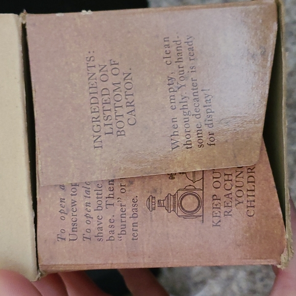 AVON Auto Lantern Oland Aftershave & Talc Decanter! Full/ Unopened with Box! - Picture 15 of 16